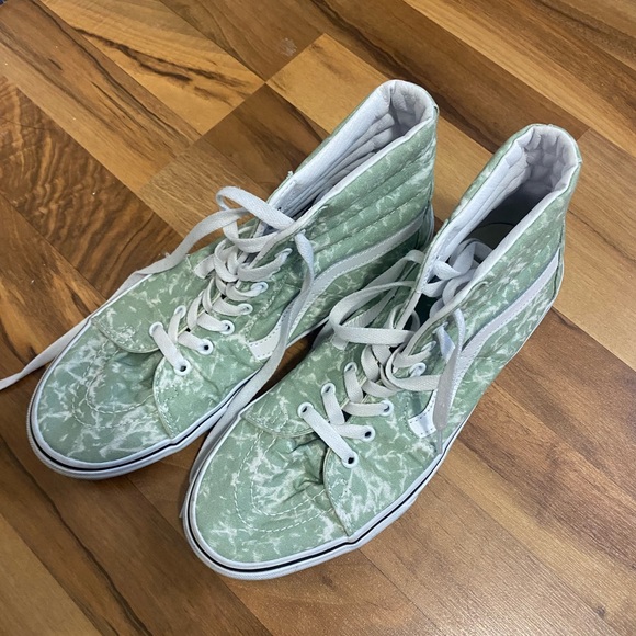 Men’s High Top Vans - Picture 2 of 8